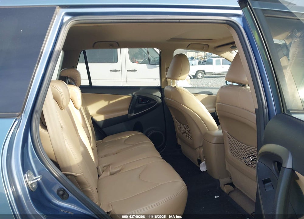 2011 TOYOTA RAV4 VIN: 2T3BF4DV1BW128900