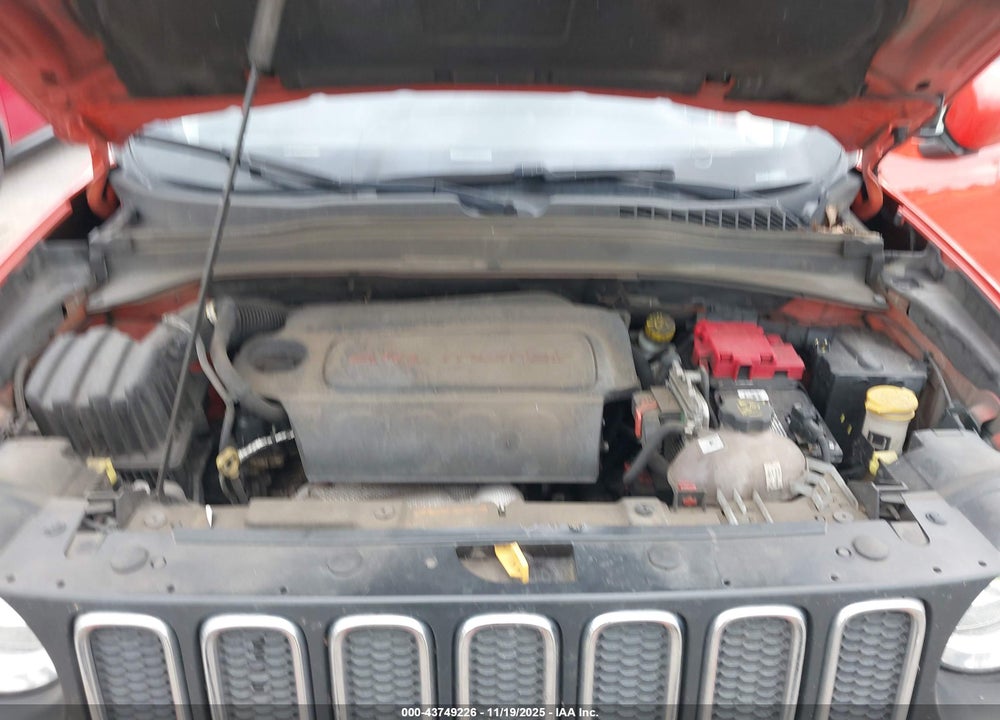2018 JEEP RENEGADE LATITUDE FWD VIN: ZACCJABB9JPJ66881
