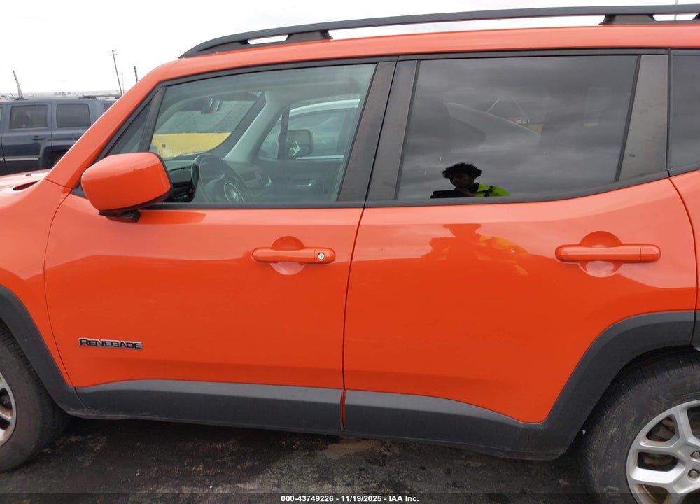 2018 JEEP RENEGADE LATITUDE FWD VIN: ZACCJABB9JPJ66881