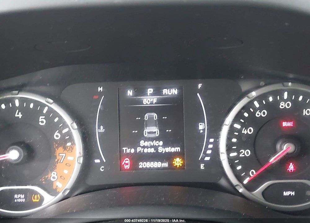 2018 JEEP RENEGADE LATITUDE FWD VIN: ZACCJABB9JPJ66881