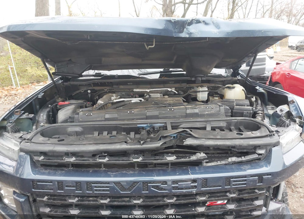 2022 CHEVROLET SILVERADO 2500HD 4WD  STANDARD BED LT VIN: 1GC4YNEY5NF205551
