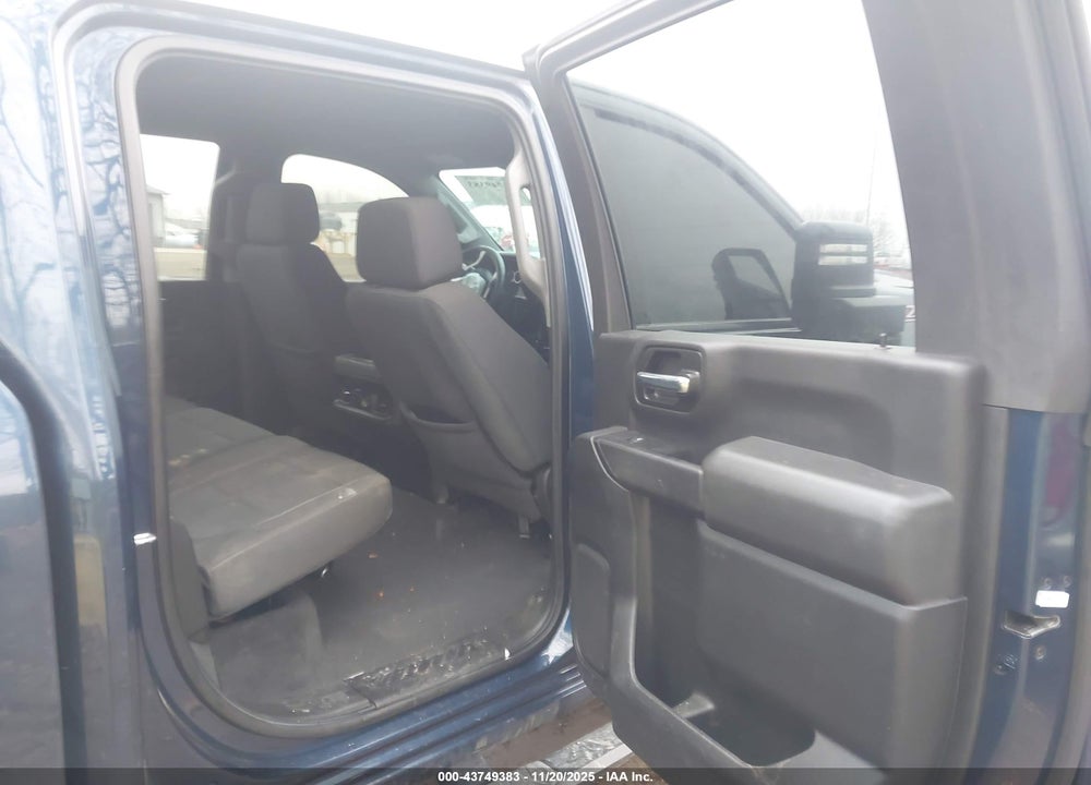 2022 CHEVROLET SILVERADO 2500HD 4WD  STANDARD BED LT VIN: 1GC4YNEY5NF205551