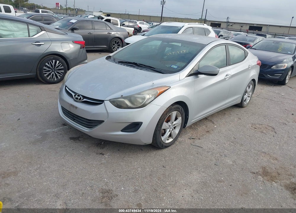 2013 HYUNDAI ELANTRA GLS VIN: 5NPDH4AE7DH375212