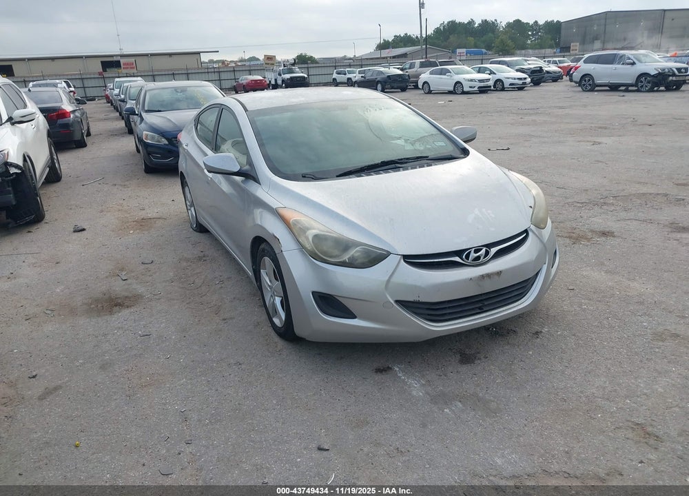 2013 HYUNDAI ELANTRA GLS VIN: 5NPDH4AE7DH375212