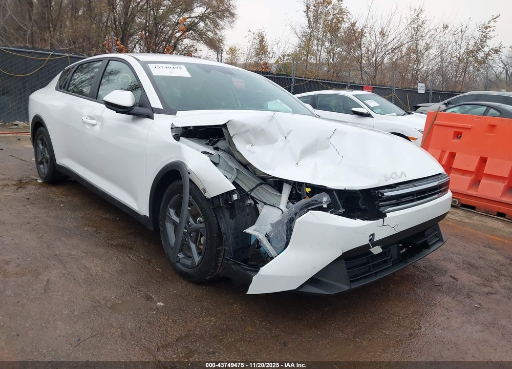 2025 KIA K4 LXS VIN: 3KPFT4DE9SE032874