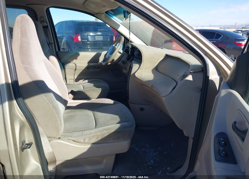 2001 FORD WINDSTAR LX VIN: 2FMZA51401BB49040
