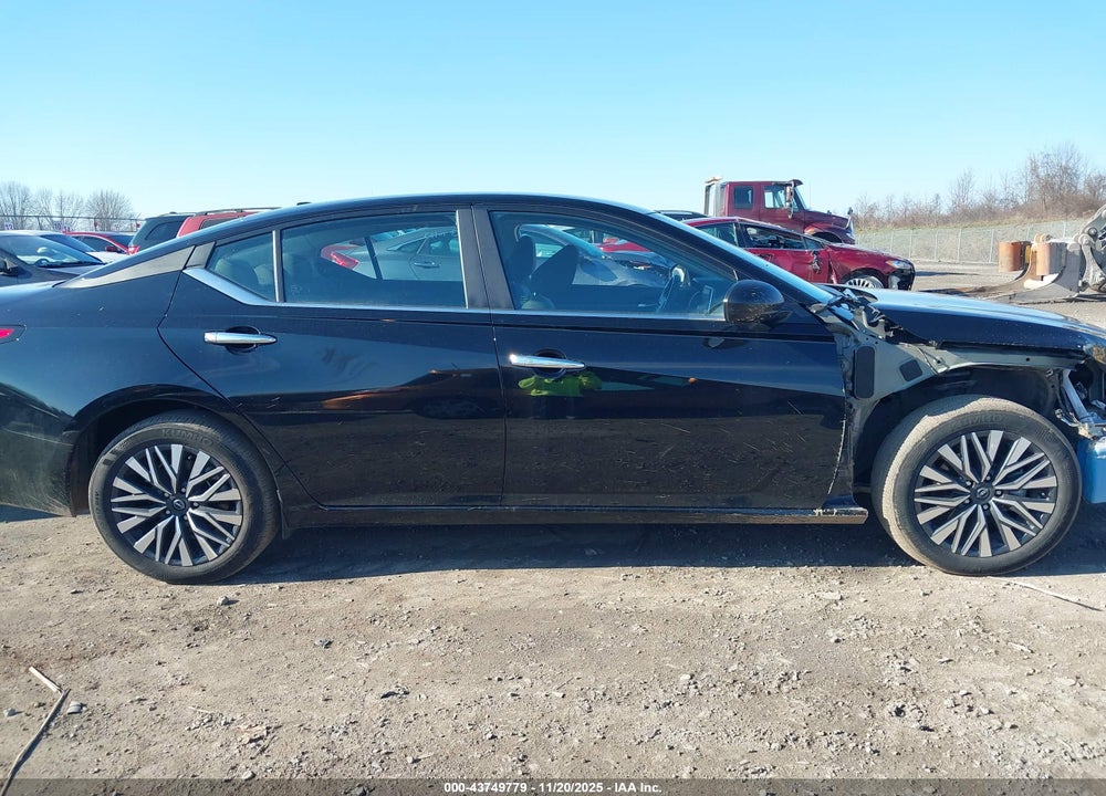 2025 NISSAN ALTIMA SV FWD VIN: 1N4BL4DVXSN307846