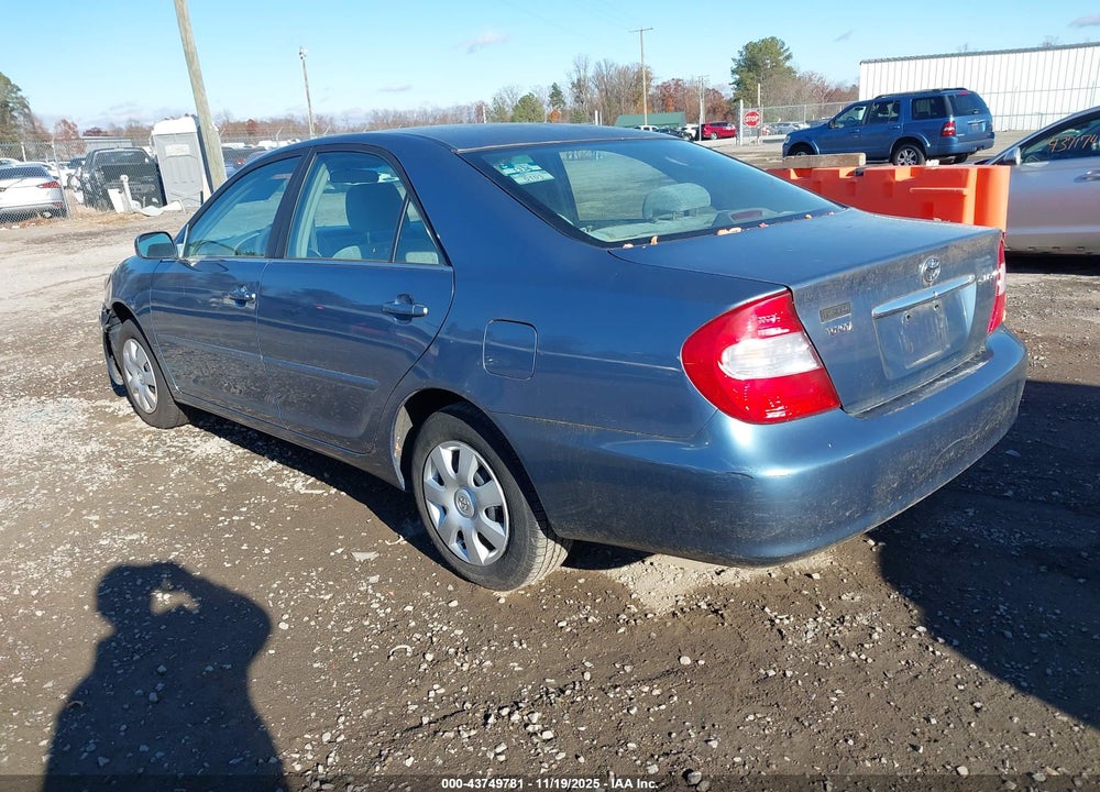 2004 TOYOTA CAMRY LE VIN: 4T1BE32K84U895404