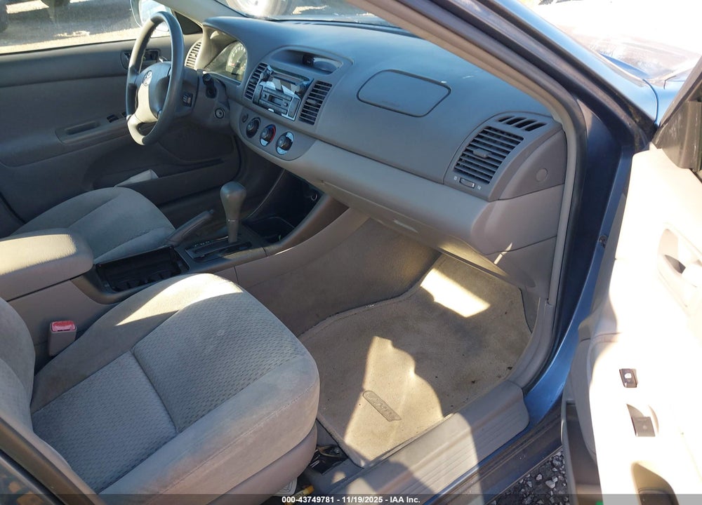 2004 TOYOTA CAMRY LE VIN: 4T1BE32K84U895404