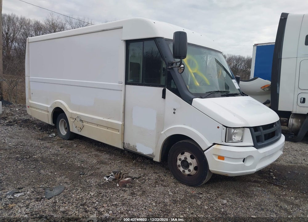 2013 ISUZU COMMERCIAL VAN VIN: JALB4T172D7W01335