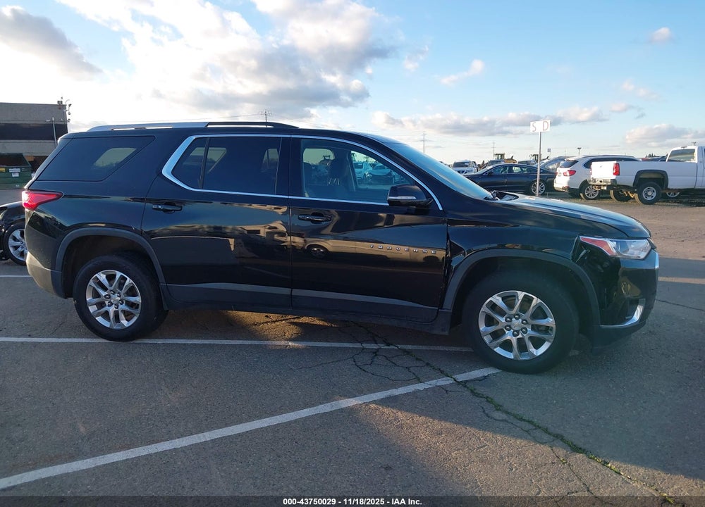 2018 CHEVROLET TRAVERSE 1LT VIN: 1GNERGKW1JJ136775