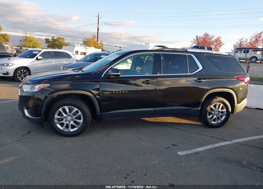 2018 CHEVROLET TRAVERSE 1LT VIN: 1GNERGKW1JJ136775
