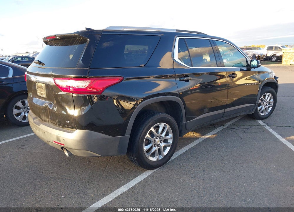 2018 CHEVROLET TRAVERSE 1LT VIN: 1GNERGKW1JJ136775