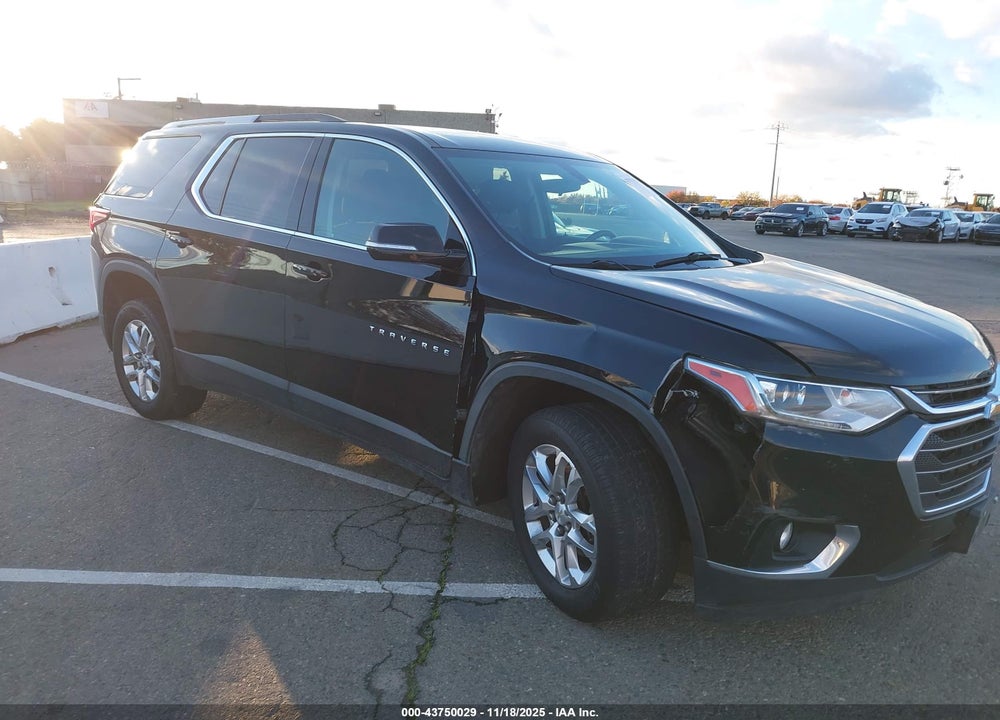 2018 CHEVROLET TRAVERSE 1LT VIN: 1GNERGKW1JJ136775
