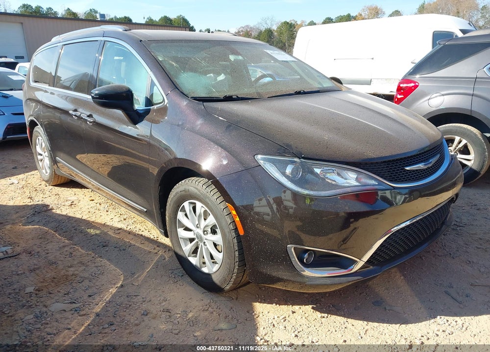 2018 CHRYSLER PACIFICA TOURING L PLUS VIN: 2C4RC1EG3JR257235