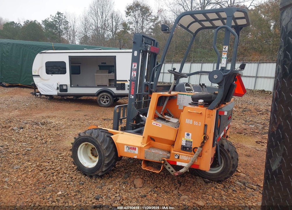 2015 MOFFETT M55 FORKLIFT VIN: 0420508
