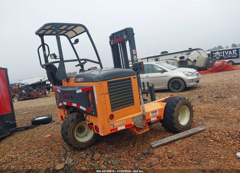 2015 MOFFETT M55 FORKLIFT VIN: 0420508