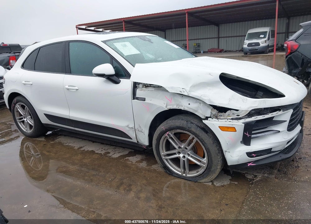 2020 PORSCHE MACAN VIN: WP1AA2A56LLB14805