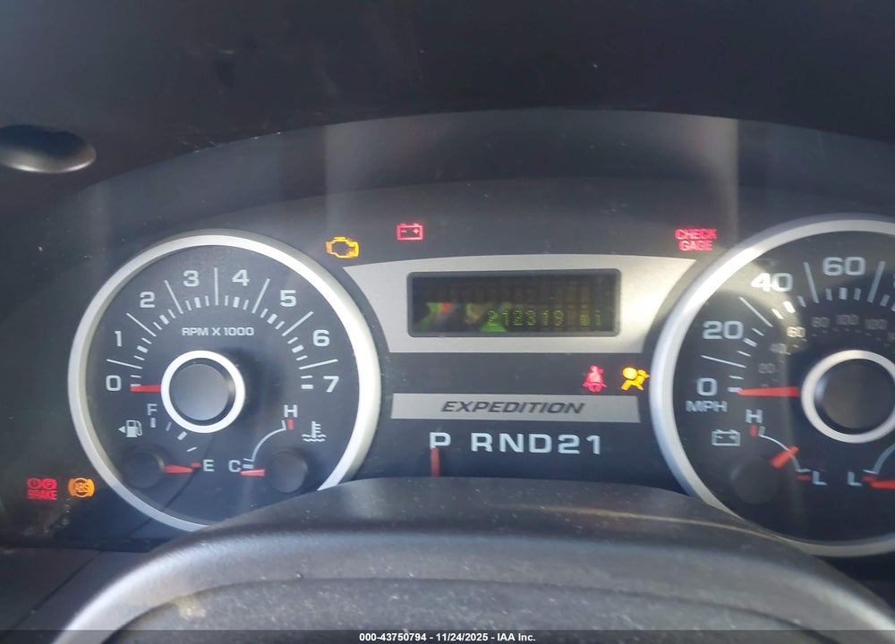 2005 FORD EXPEDITION EDDIE BAUER/KING RANCH VIN: 1FMFU17575LA59778