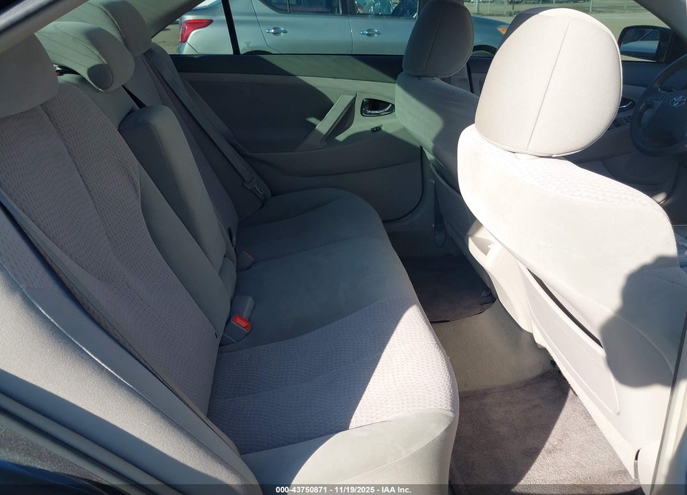 2011 TOYOTA CAMRY LE VIN: 4T1BF3EK4BU717947