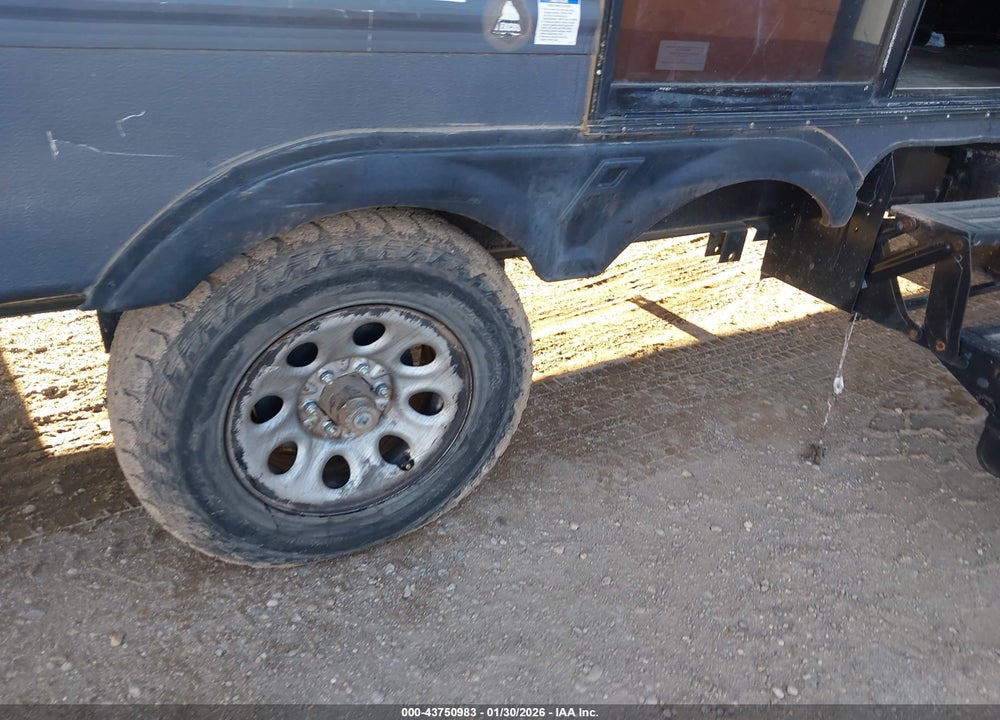 2017 PALOMINO 37' BUMPER PULL VIN: 4X4TPUN26HP066317