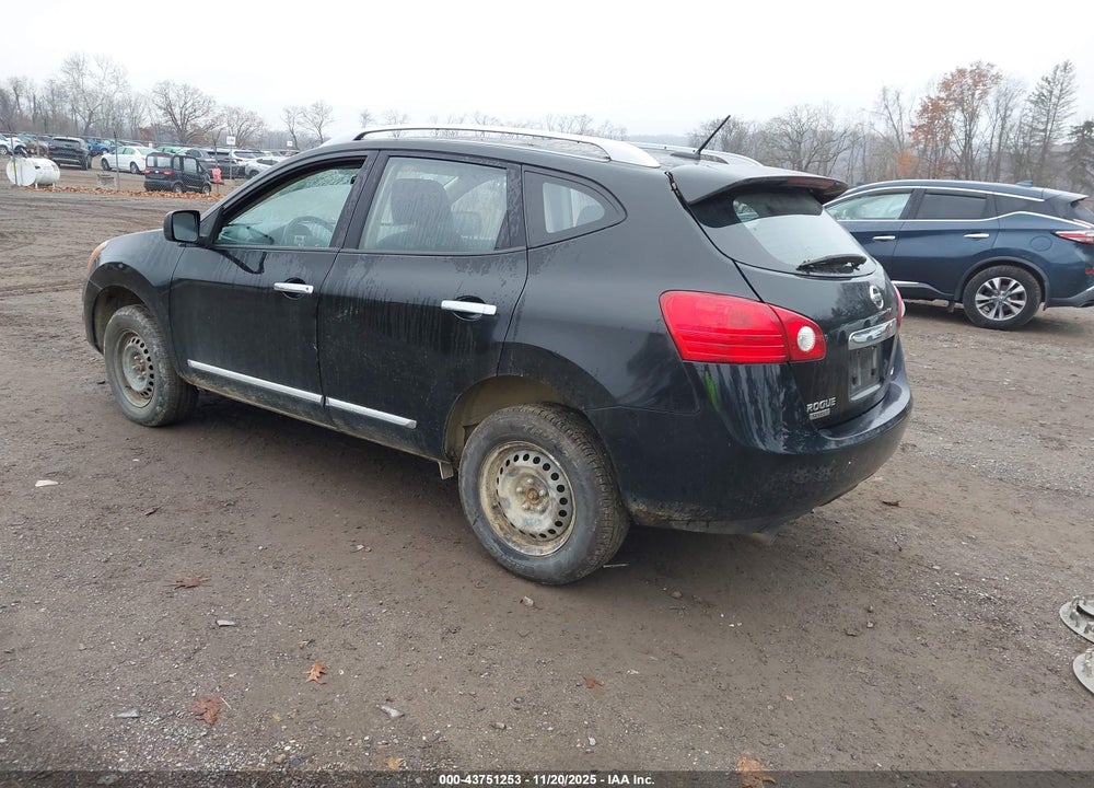 2015 NISSAN ROGUE SELECT S VIN: JN8AS5MV2FW759857