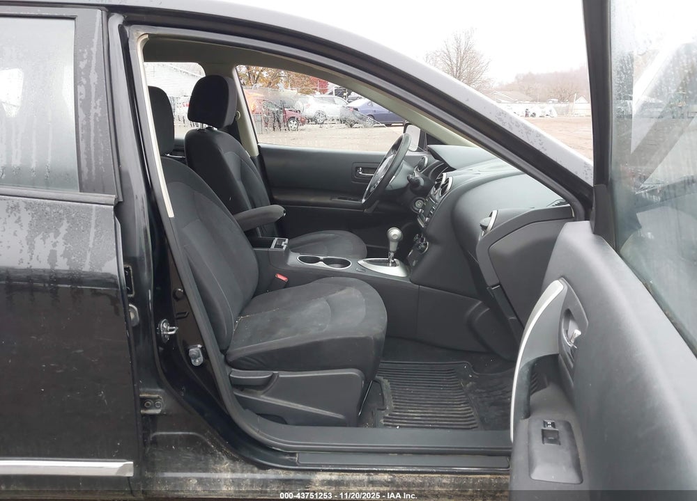 2015 NISSAN ROGUE SELECT S VIN: JN8AS5MV2FW759857