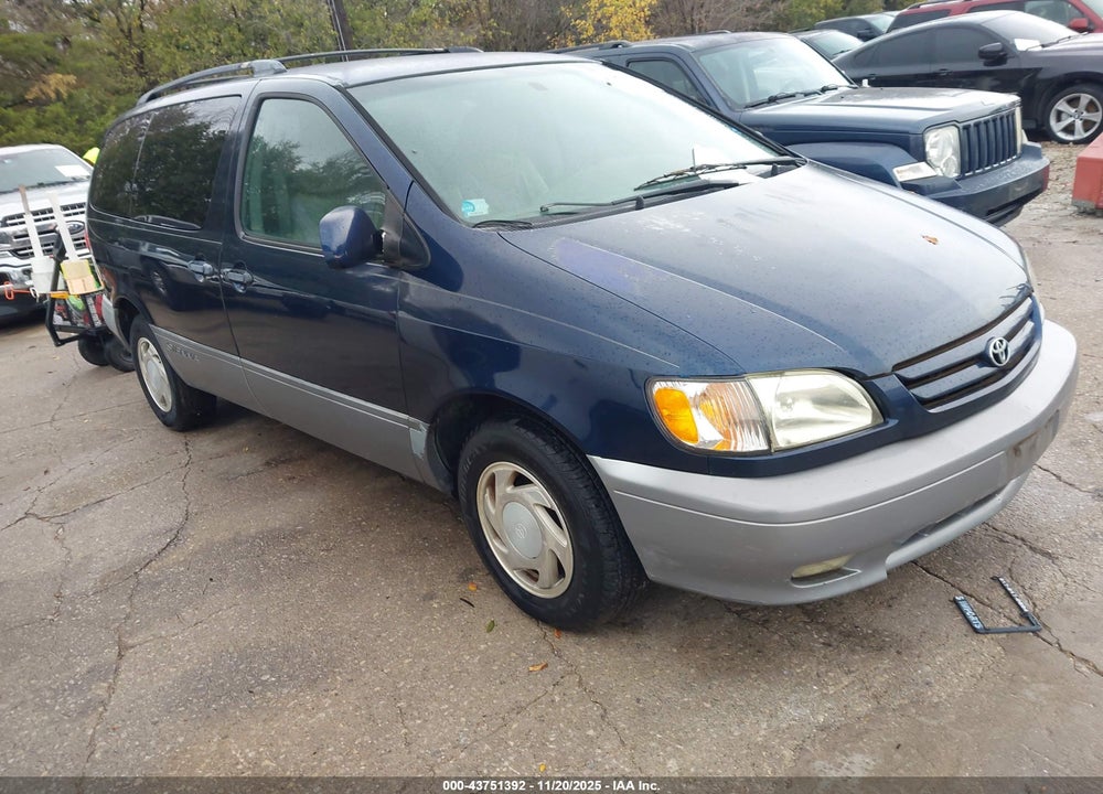 2001 TOYOTA SIENNA XLE VIN: 4T3ZF13C41U370303