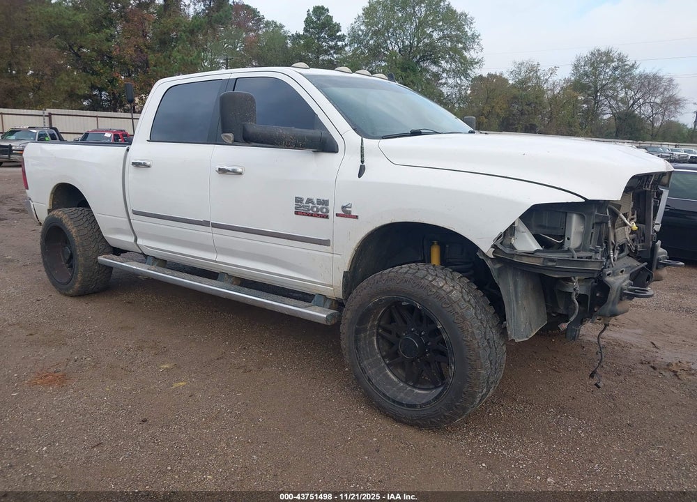 2017 RAM 2500 BIG HORN  4X4 6'4 BOX VIN: 3C6UR5DLXHG685261