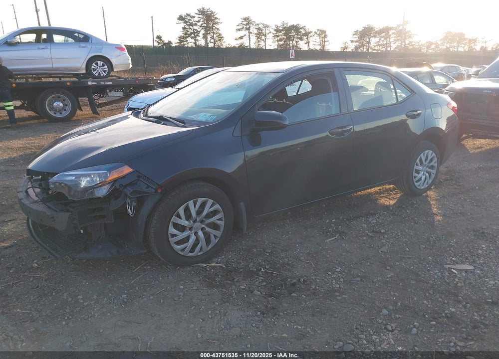 2018 TOYOTA COROLLA LE VIN: 2T1BURHE1JC028124