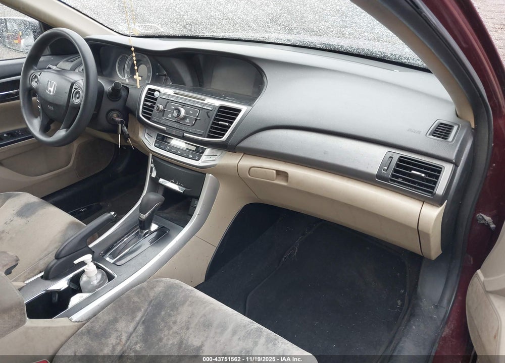 2013 HONDA ACCORD VIN: 1HGCR2F31DA046373
