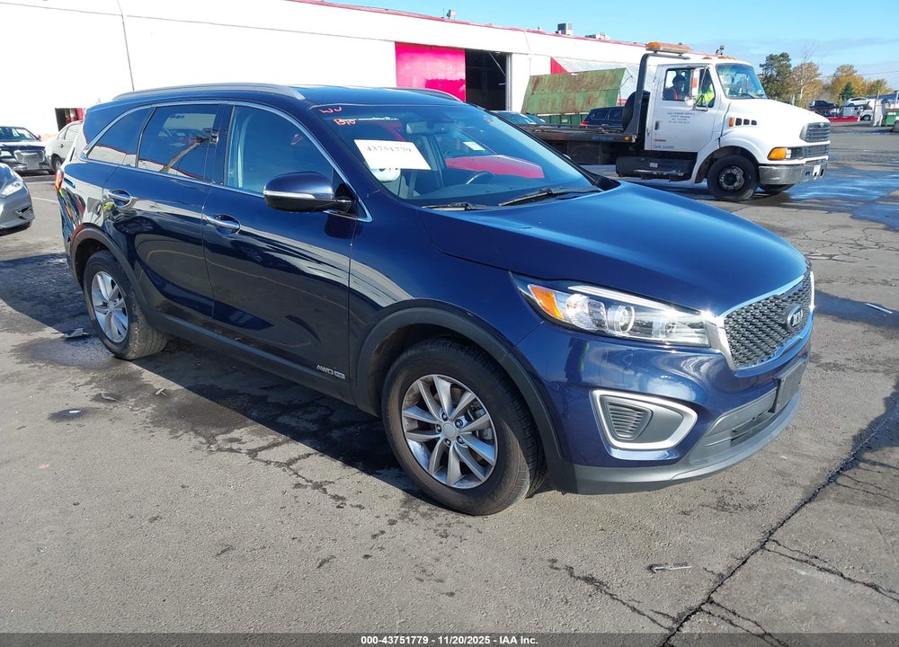 2016 KIA SORENTO 3.3L LX VIN: 5XYPGDA56GG147598