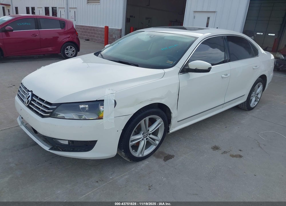 2014 VOLKSWAGEN PASSAT 2.0L TDI SEL PREMIUM VIN: 1VWCN7A31EC035777