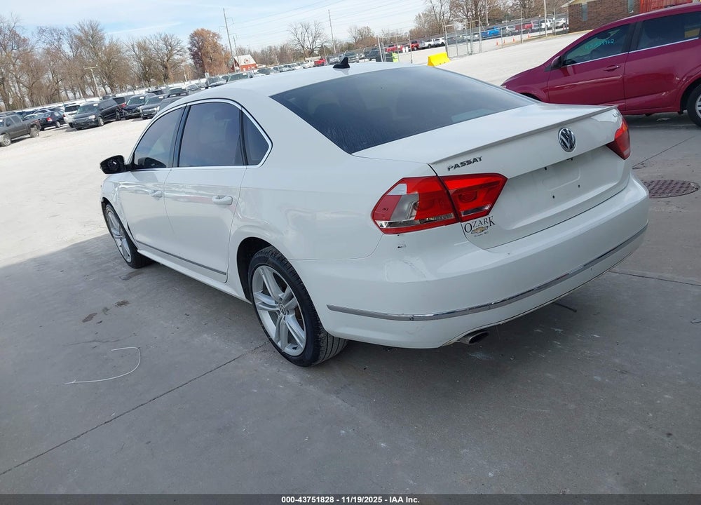 2014 VOLKSWAGEN PASSAT 2.0L TDI SEL PREMIUM VIN: 1VWCN7A31EC035777