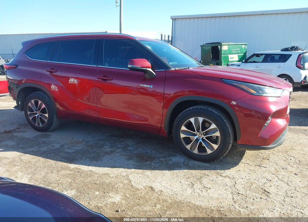 2021 TOYOTA HIGHLANDER HYBRID XLE VIN: 5TDGARAH9MS008508