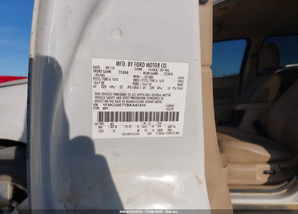 2011 FORD ESCAPE LIMITED VIN: 1FMCU0E77BKA47410