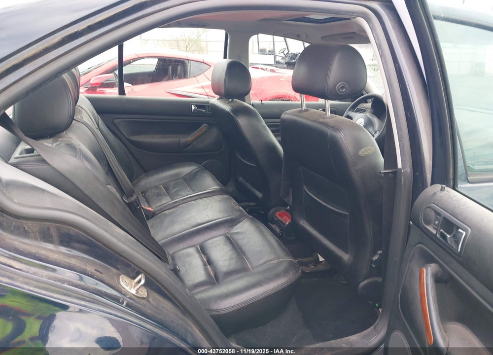 2000 VOLKSWAGEN JETTA GLX VIN: 3VWTE29M5YM130538