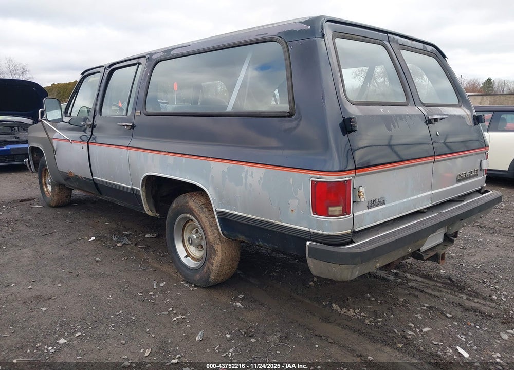 1990 CHEVROLET SUBURBAN R1500 VIN: 1GNER16K0LF100120