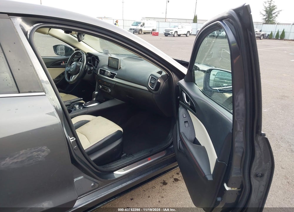 2014 MAZDA 3 S GRAND TOURING VIN: JM1BM1W34E1205052