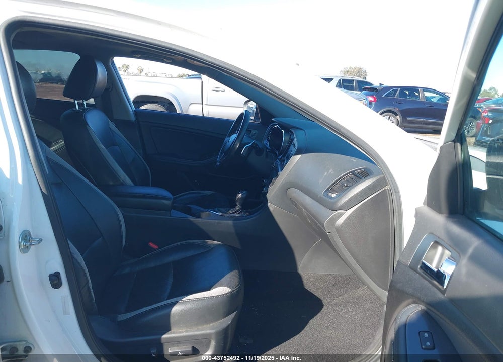 2013 KIA OPTIMA SX VIN: 5XXGR4A66DG150343