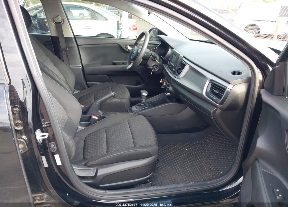 2019 KIA RIO LX VIN: 3KPA24AB4KE211931