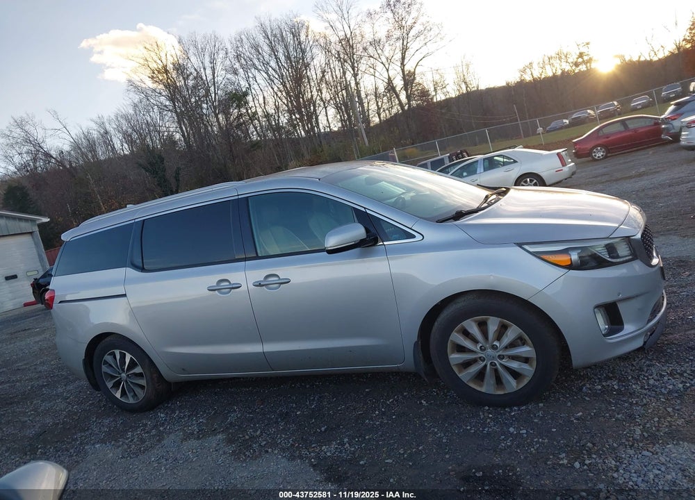 2018 KIA SEDONA SX VIN: KNDMC5C18J6349268