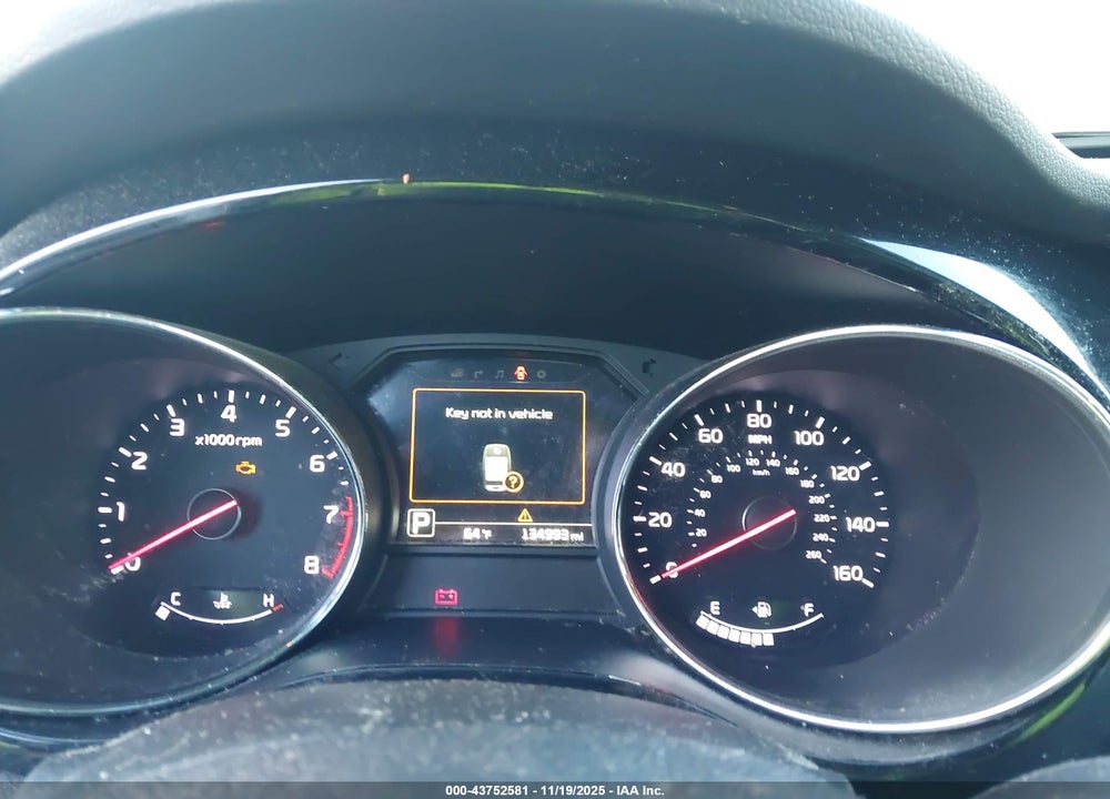 2018 KIA SEDONA SX VIN: KNDMC5C18J6349268