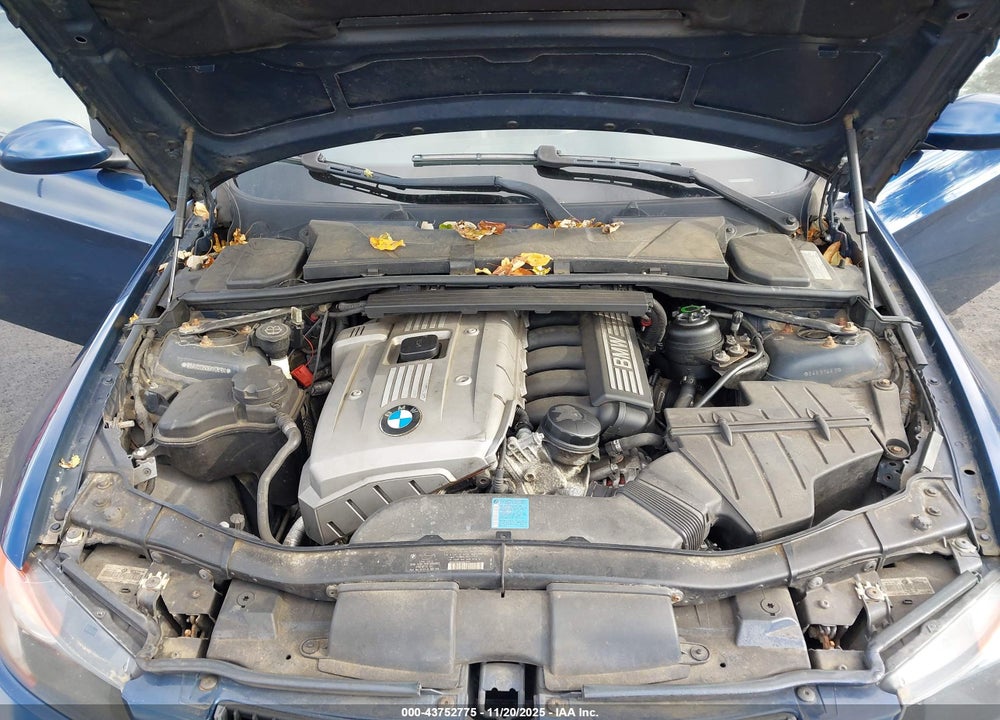 2006 BMW 325XI VIN: WBAVD13506KV08194