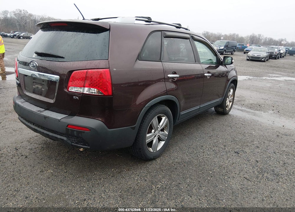 2013 KIA SORENTO EX VIN: 5XYKU4A6XDG335418