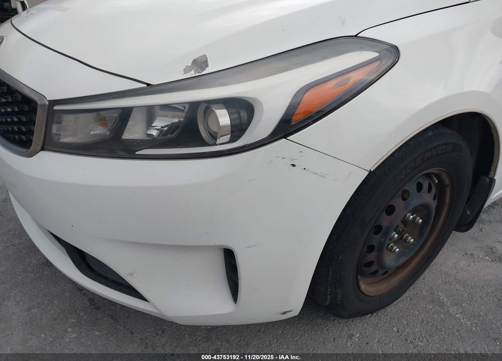 2017 KIA FORTE LX VIN: 3KPFK4A76HE104325