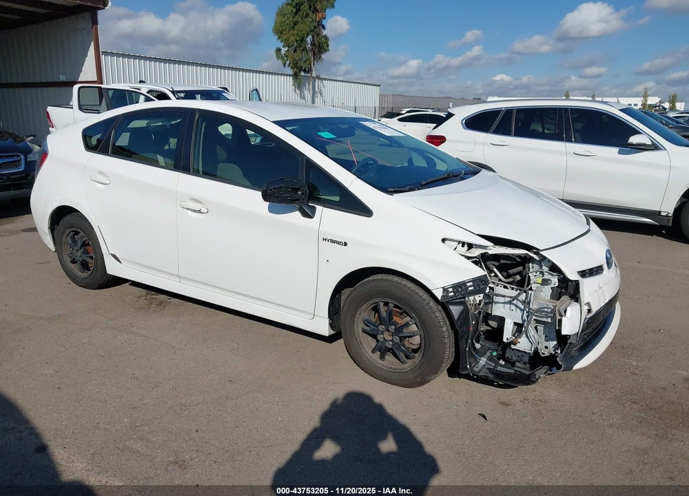2013 TOYOTA PRIUS TWO VIN: JTDKN3DU1D5563365