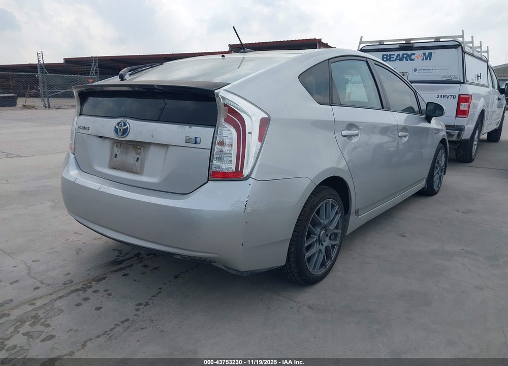 2013 TOYOTA PRIUS FOUR VIN: JTDKN3DU6D1733081