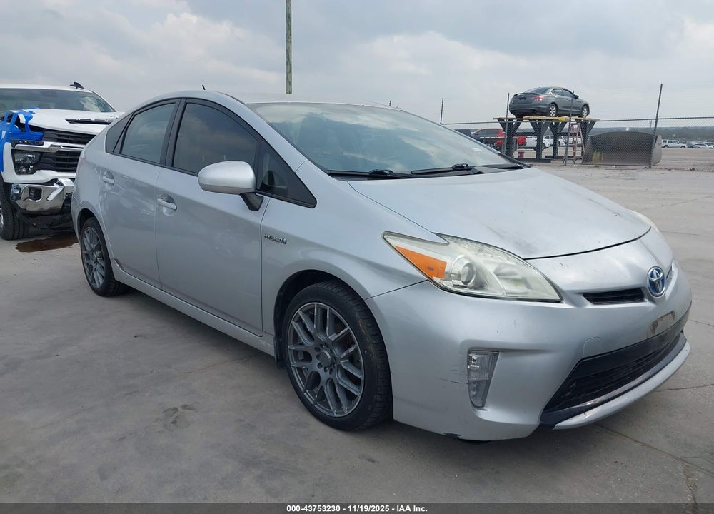 2013 TOYOTA PRIUS FOUR VIN: JTDKN3DU6D1733081