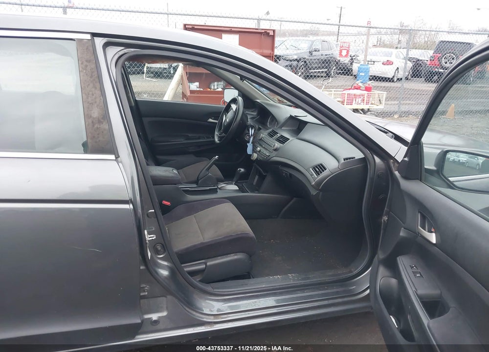 2008 HONDA ACCORD 2.4 LX-P VIN: 1HGCP26438A024718